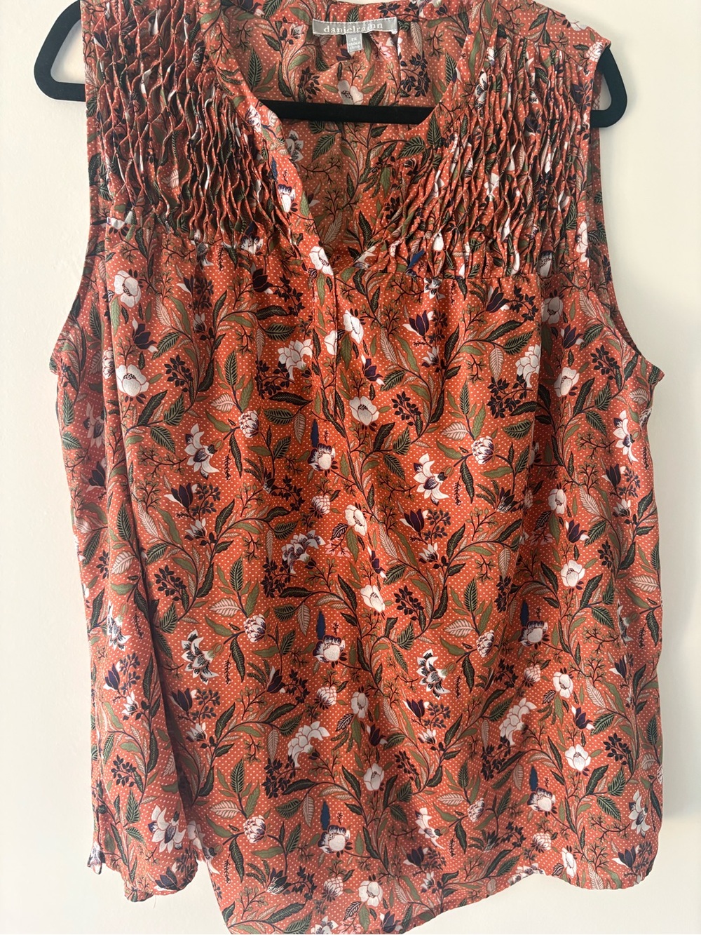 Daniel Rainn Rust Floral Smocked Yoke Sleeveless Blouse